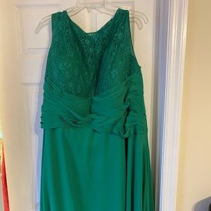 Azazie emerald green dress size 18